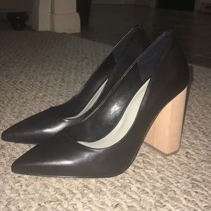 1 State Black Heels